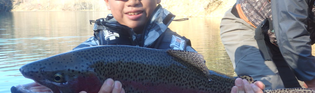 釧路湖でニジマス釣り